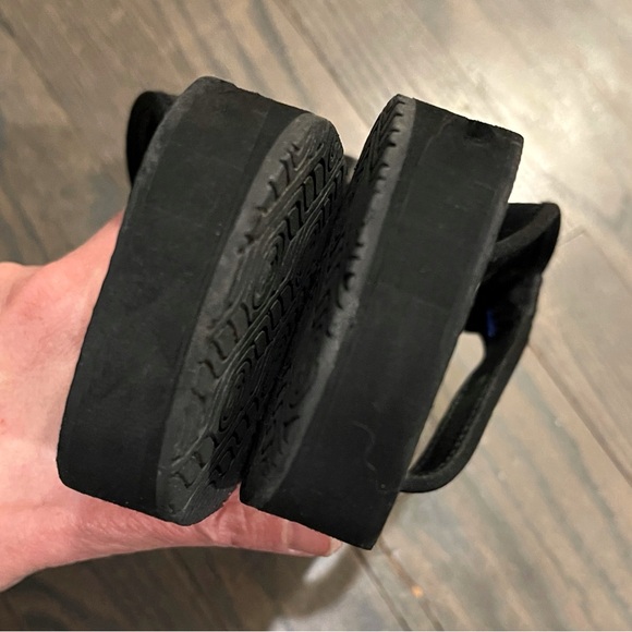 Healing Sole Original 2.0 Flip Flop Sandals - Women's Black Size 9 - Picture 7 of 9